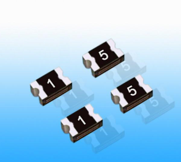 SMD2018貼片自恢復(fù)保險(xiǎn)絲 SMD2018貼片自恢復(fù)保險(xiǎn)絲